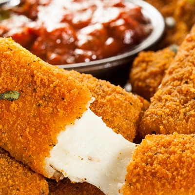 Elaboración de Bastoncitos de Mozzarella Rebozados